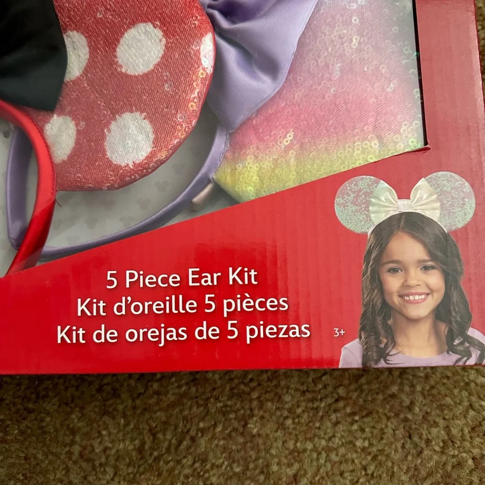 Disney Minnie Mouse 5 piece Ear kit for Disneyland World vacation